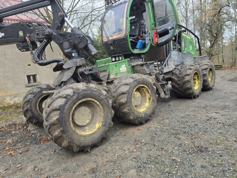 John Deere 1270E – naprawa układu DPF i EGR w harwesterze leśnym