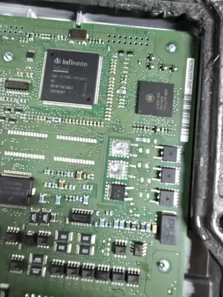 Płyta sterownika ECU z procesorem Infineon
